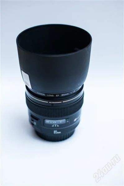Лот: 1844667. Фото: 1. Canon EF 85mm f/1.8 + блэнда... Объективы