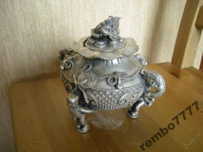 Лот: 5821033. Фото: 1. курительница.жаба.бронза.18см... Скульптуры