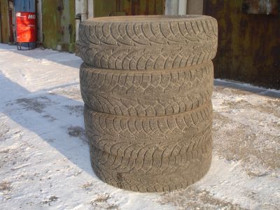 Лот: 19640965. Фото: 1. Шины зимние шипованные. Шины