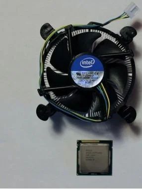 Лот: 12980909. Фото: 1. Celeron G3900 (2*2800МГц) + кулер... Процессоры