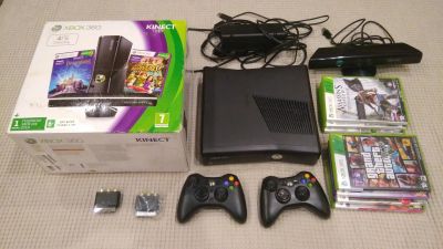 Лот: 13993101. Фото: 1. Игровая приставка Xbox 360S 4GB... Игровые приставки, консоли