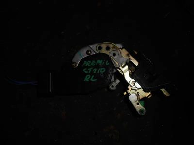 Лот: 20899888. Фото: 1. Замок двери Toyota Caldina ST210G... Кузов