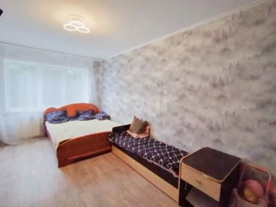 Лот: 25730773. Фото: 1. 3-комн. квартира , Красноярск... Квартиры, студии