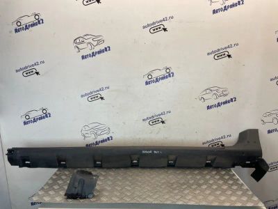 Лот: 25133038. Фото: 1. накладка порога Renault Duster... Другое (автозапчасти)