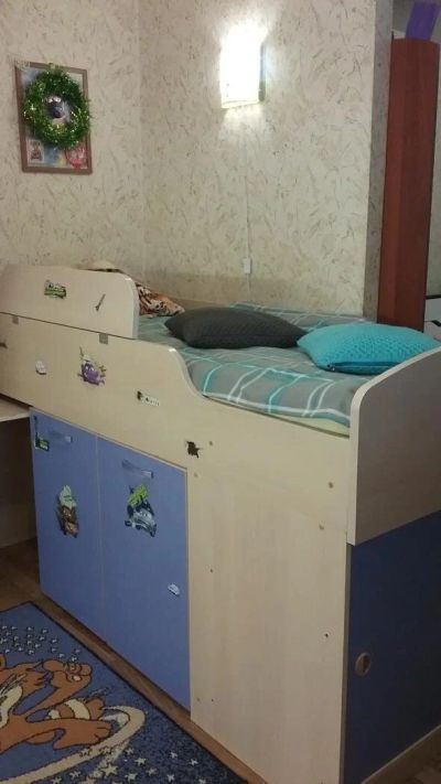 Лот: 10818748. Фото: 1. Продам детскую кровать - чердак. Детские кровати и кроватки