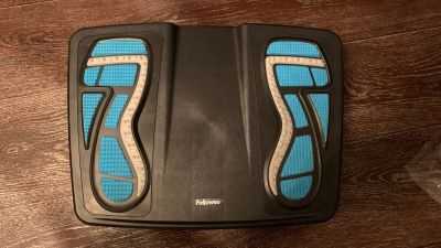 Лот: 18277550. Фото: 1. Подставка для ног Fellowes Energizer. Подставки