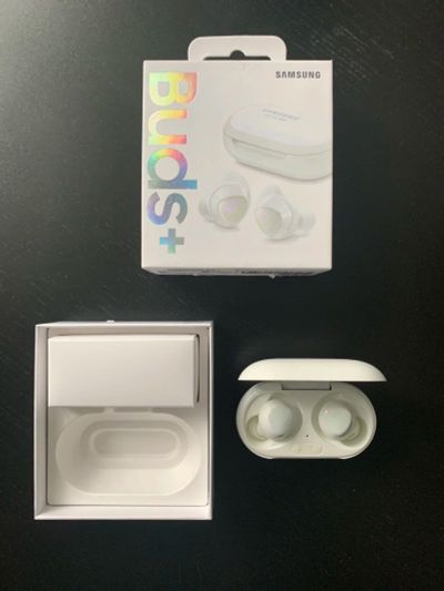 Лот: 16095913. Фото: 1. Samsung Galaxy Buds Plus, новые. Наушники, гарнитуры