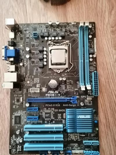 Лот: 15510933. Фото: 1. Материнская плата ASUS P8H61-V... Материнские платы