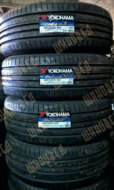 Лот: 7374125. Фото: 1. Шины 205/55 R16 Yokohama BluEarth-A... Шины