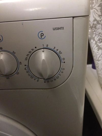 Лот: 9780116. Фото: 1. Indesit WS84TX не рабочая. Стиральные машины