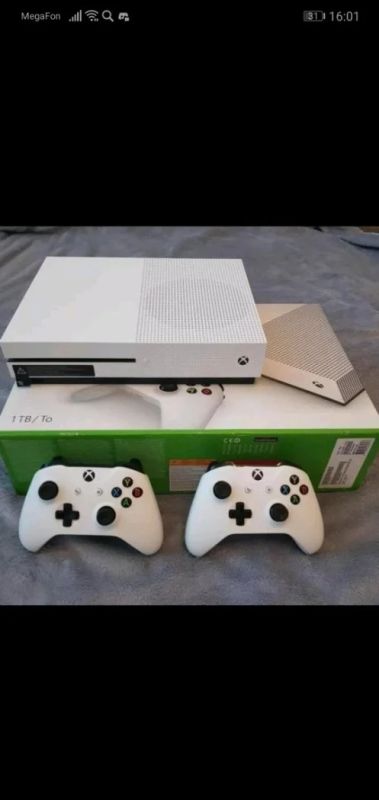 Лот: 13881929. Фото: 1. Консоль X box one s 1tb + игры. Игровые приставки, консоли
