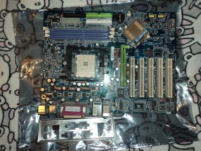 Лот: 8508543. Фото: 1. Socket 754 Материнская плата Gigabyte... Материнские платы