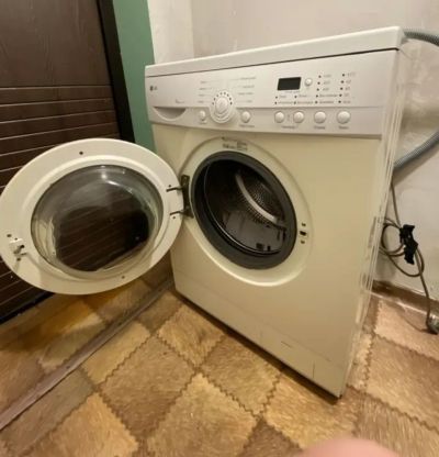 Лот: 25897587. Фото: 1. Стиральная машина LG. Стиральные машины