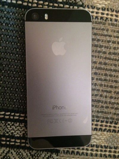 Лот: 10241950. Фото: 1. iPhone 5s. Смартфоны