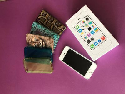 Лот: 9853499. Фото: 1. iPhone 5s 64gb состояние нового... Смартфоны