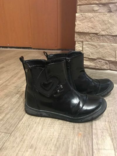 Лот: 11358316. Фото: 1. Ботиночки для девочки как новые... Ботинки