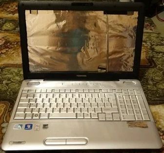 Лот: 6853293. Фото: 1. Ноутбук в разборе Toshiba Satellite... Ноутбуки