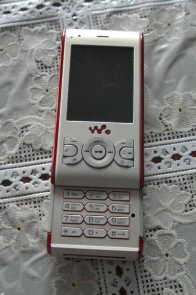 Лот: 3859199. Фото: 1. телефон SONY Ericsson W595. Кнопочные мобильные телефоны