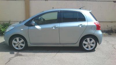 Лот: 2880170. Фото: 1. продам toyota vitz rs1.5 110л... Автомобили