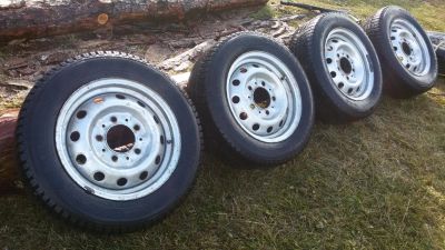 Лот: 10647327. Фото: 1. Зимние шипованные шины AMTEL Nordmaster... Шины