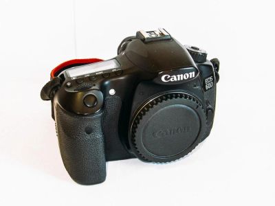 Лот: 7798390. Фото: 1. Canon 60D. Цифровые зеркальные