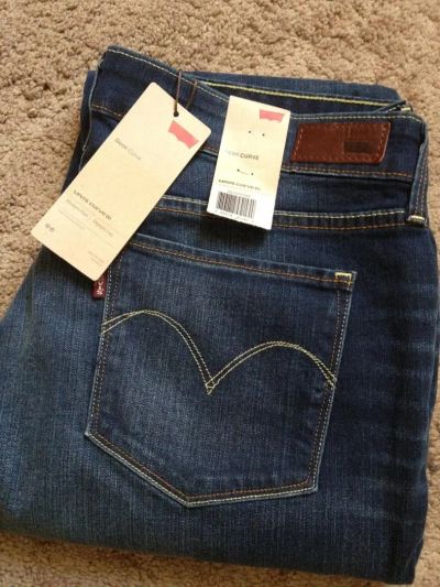 Лот: 3976340. Фото: 1. Джинсы женские Levis оригинал... Джинсы
