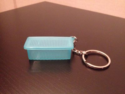Лот: 10501223. Фото: 1. Брелок Tupperware. Брелоки для ключей