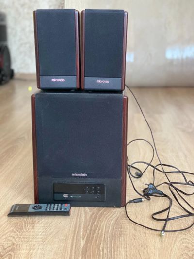 Лот: 18016341. Фото: 1. Колонки 2.1 microlab fs530u. Акустические системы