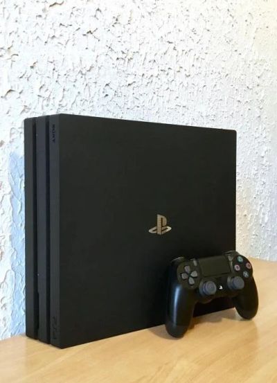 Лот: 16908572. Фото: 1. Sony Playstation 4 Pro. Игры для консолей