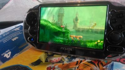 Лот: 13391097. Фото: 1. Продам почти новую ps vita 3g... Игровые приставки, консоли