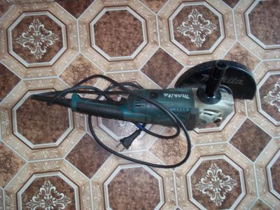 Лот: 19307508. Фото: 1. УШМ Makita GA9020, 2200 Вт, 230... Электроинструмент