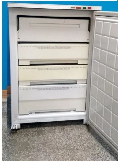 Лот: 21543642. Фото: 1. Морозильная камера Бирюса 14... Холодильники, морозильные камеры