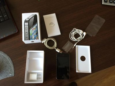 Лот: 6417011. Фото: 1. iPhone 4s. Смартфоны
