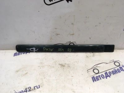 Лот: 21711830. Фото: 1. молдинг двери Mazda Demio DW3W. Двигатель и элементы двигателя
