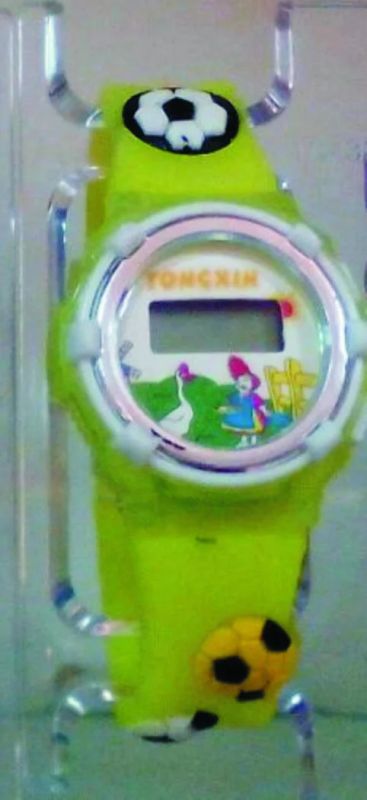Лот: 7864181. Фото: 1. Часы детские электронные на силиконовом... Другие наручные часы