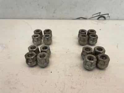 Лот: 24417862. Фото: 1. гайки колесные Chevrolet Lacetti... Двигатель и элементы двигателя