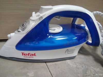 Лот: 9011900. Фото: 1. Новый! Утюг Tefal Easygliss FV... Утюги, парогенераторы, отпариватели