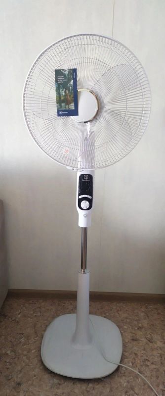 Лот: 16258722. Фото: 1. Вентилятор напольный Electrolux... Вентиляторы бытовые