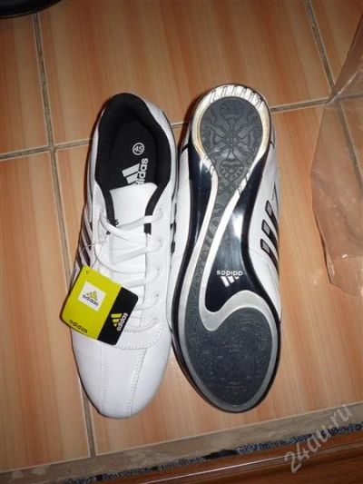 Лот: 820467. Фото: 1. Кроссовки Adidas. Кеды, кроссовки, слипоны