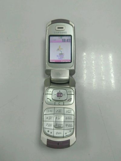Лот: 12571160. Фото: 1. Samsung E530. Кнопочные мобильные телефоны