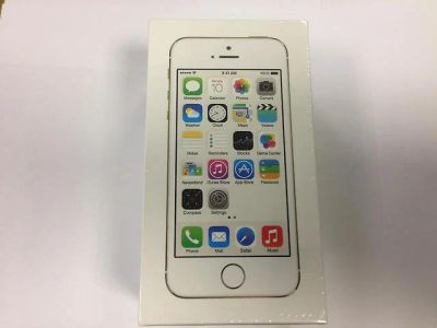 Лот: 3361559. Фото: 1. Iphone 5S Gold 16Gb. Смартфоны
