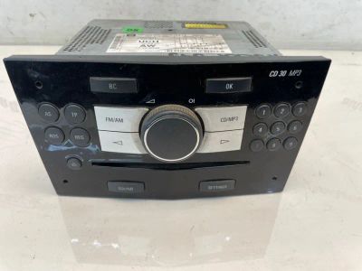Лот: 22769410. Фото: 1. Магнитола Opel Astra L69. Другое (автозапчасти)