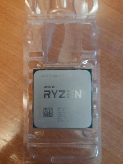 Лот: 25676348. Фото: 1. Процессор Ryzen 7 3700X(BOX). Процессоры