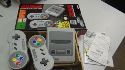 Лот: 11215768. Фото: 1. Игровая приставка Super Nintendo... Консоли