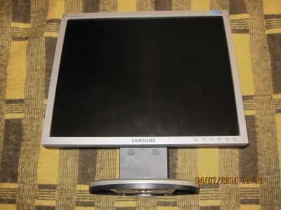 Лот: 3943554. Фото: 1. Монитор Samsung 940N на запчасти... ЖК-мониторы