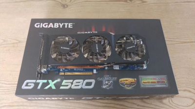 Лот: 8499471. Фото: 1. Gigabyte gtx 580 + Chieftec BPS-750C2... Видеокарты