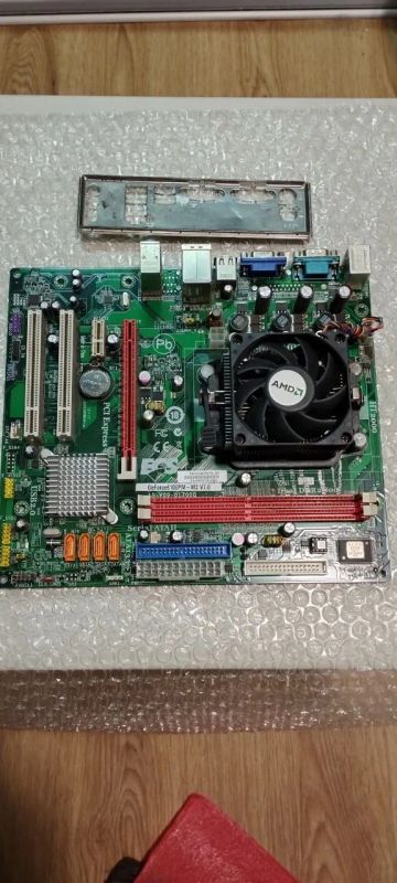 Лот: 24868164. Фото: 1. EliteGroup GeForce6100PM-M2 rev7... Комплекты запчастей