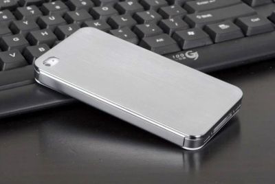 Лот: 4575378. Фото: 1. Чехол для iPhone 4/4S алюминиевый... Чехлы, бамперы