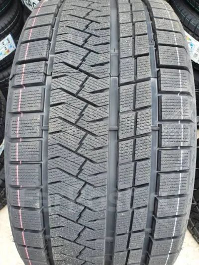 Лот: 25755792. Фото: 1. Зимняя резина 225/45 R-18 "Triangle... Шины