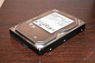 Лот: 2139892. Фото: 1. Жесткий диск HITACHI 320GB SATA... Жёсткие диски (HDD)